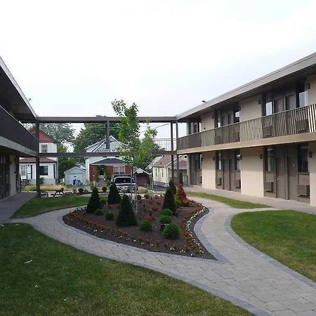 Niagara Plaza Hotel By Fairbridge Eksteriør bilde