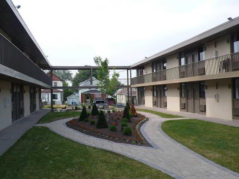 Niagara Plaza Hotel By Fairbridge Eksteriør bilde